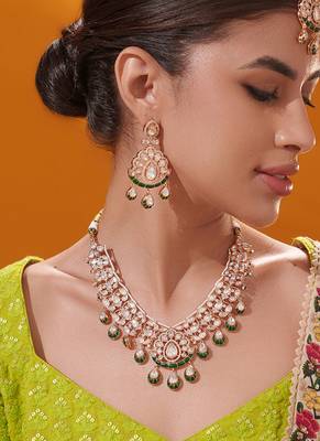 Gold plated green stone kundan necklace set 3