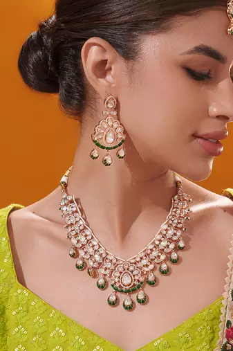 Gold plated green stone kundan necklace set