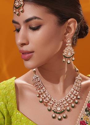 Gold plated green stone kundan necklace set 4