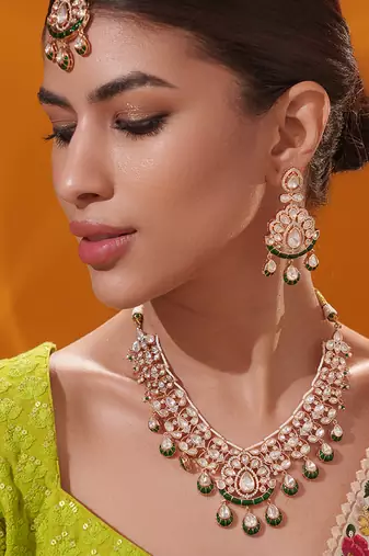 Gold plated green stone kundan necklace set