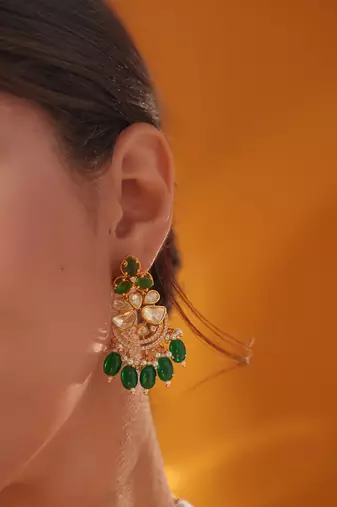 Gold plated green stone kundan necklace set