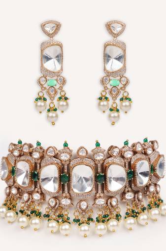 Gold plated kundan necklace set