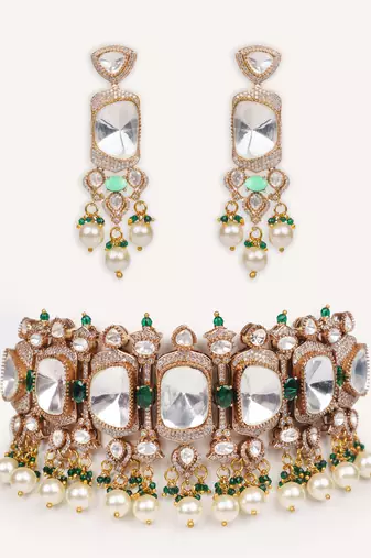 Gold plated kundan necklace set