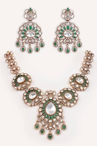Gold plated green stone kundan necklace set