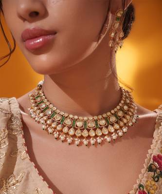 Gold plated green stone kundan necklace set 5