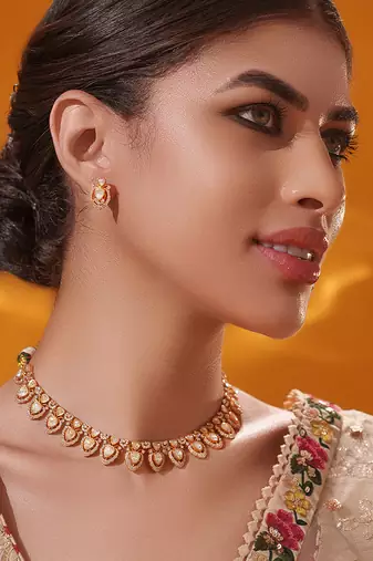 Gold plated kundan necklace set