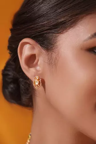 Gold plated kundan necklace set