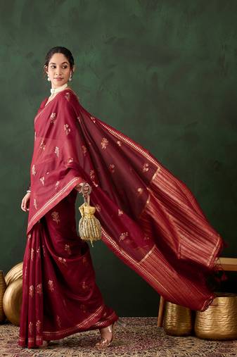 women's red jacquard silk weaving saree     radiant red royalty