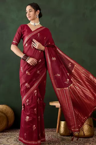 women's red jacquard silk weaving saree     radiant red royalty