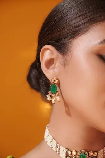Gold plated green stone kundan necklace set