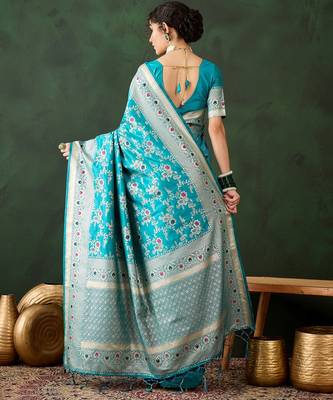 women's teal soft banarasi art silk weaving saree     timeless teal banarasi 5