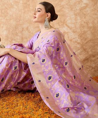 women's lavender banarasi art silk saree with exquisite weaving work  1
