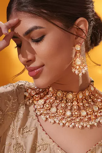 Gold plated kundan necklace set