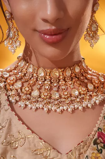 Gold plated kundan necklace set