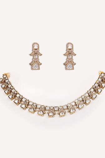 Gold plated kundan necklace set