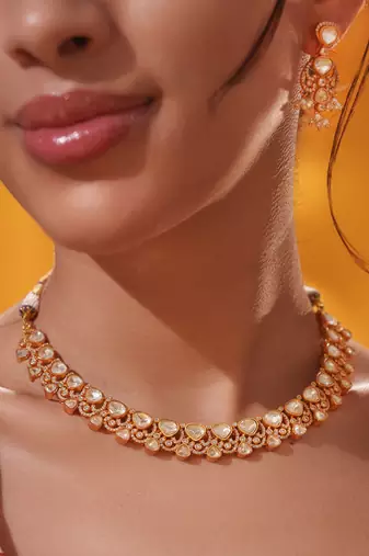 Gold plated kundan necklace set