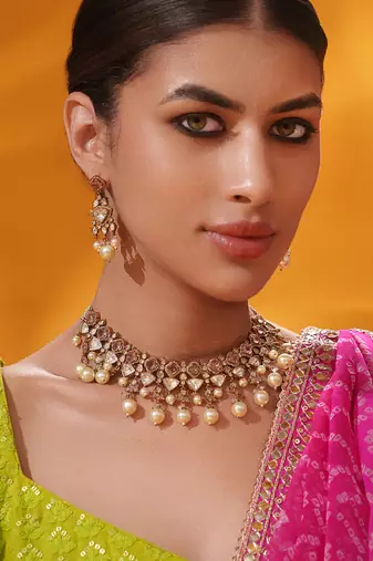 Gold plated kundan necklace set