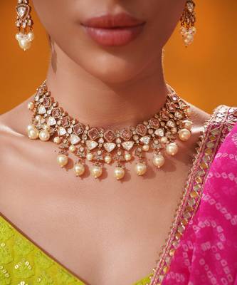 Gold plated kundan necklace set 5