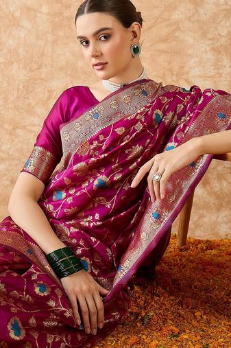 magenta banarasi art silk saree for women with rich weaving 