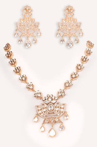 Gold plated kundan necklace set