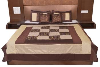 Polysilk Embroidered Bed Cover Set 1