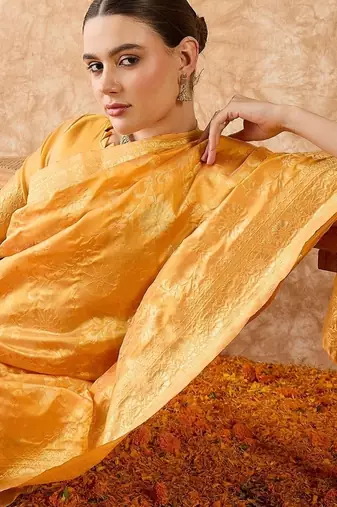 luxurious gold banarasi art silk saree with fine weaving 