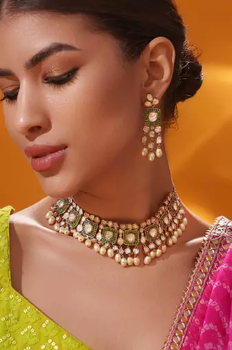 Gold plated green stone kundan necklace set