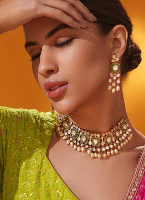 Gold plated green stone kundan necklace set 3