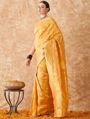 luxurious gold banarasi art silk saree with fine weaving  3