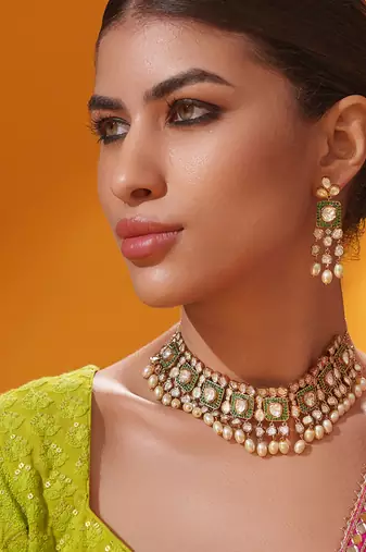Gold plated green stone kundan necklace set