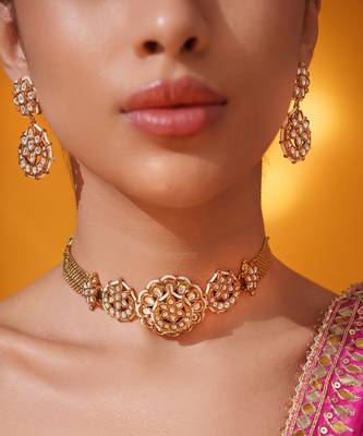 Gold plated kundan necklace set 4