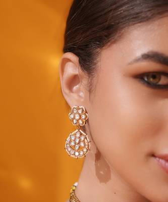 Gold plated kundan necklace set 5