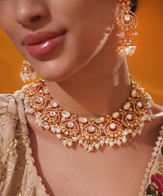 Gold plated kundan necklace set 5