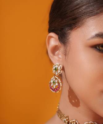 Gold plated pink stone kundan necklace set 5
