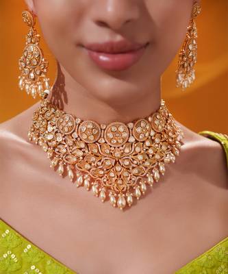 Gold plated kundan necklace set 5