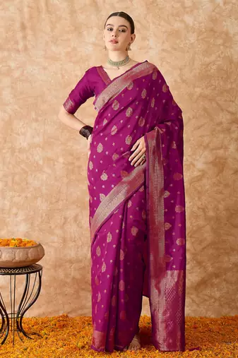 magenta banarasi art silk saree with graceful weaving patterns 