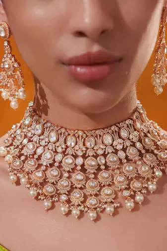 Gold plated kundan necklace set
