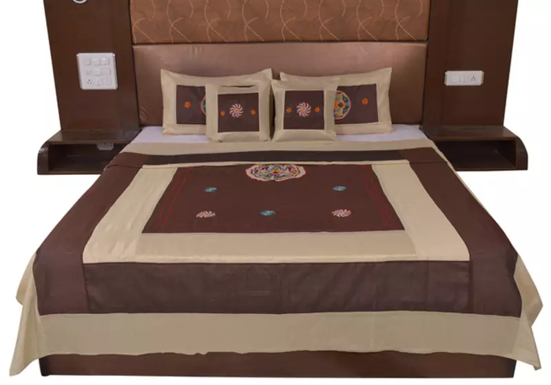 Polysilk Embroidered Bed Cover Set