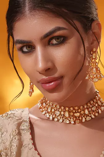 Gold plated kundan necklace set
