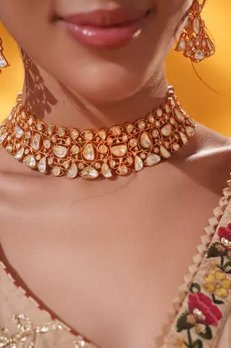 Gold plated kundan necklace set