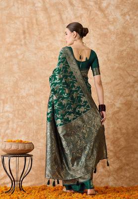women's green banarasi art silk saree with artistic weaving  5