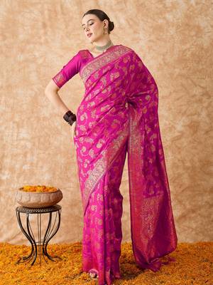 pink banarasi art silk saree with rich weaving patterns  4