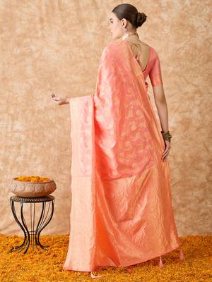 peach banarasi art silk saree for women with graceful weaving  5