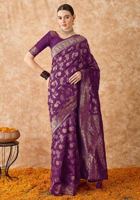 wine banarasi art silk saree with bold weaving work  2