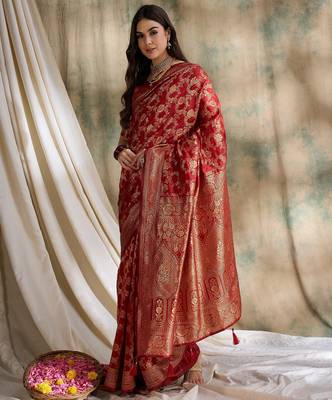 women's red banarasi art silk saree with fine weaving design  4