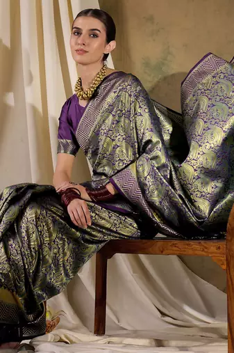 burgundy banarasi art silk saree with luxurious weaving for weddings 