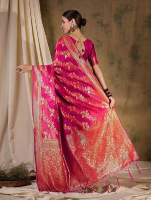 gorgeous pink banarasi art silk saree with alluring weaving art  5