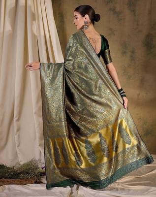 radiant green banarasi art silk saree with fine weaving motifs  4