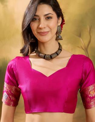 pink banarasi jacquard saree with rich zari weaving & tassel pallu     includes unstitched blouse 5