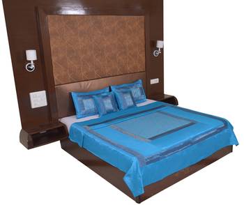 Polysilk Hand Gold Print Bed Cover Set 2